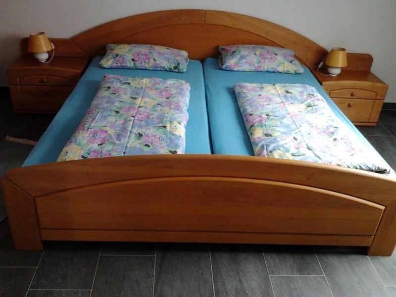 Ferienwohnung Wisser- Fernblick Бад-Беллинген Экстерьер фото